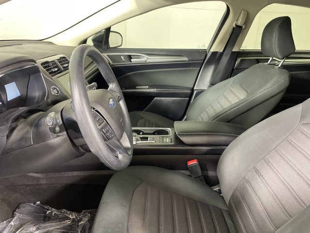 2020 Ford Fusion SE photo 19