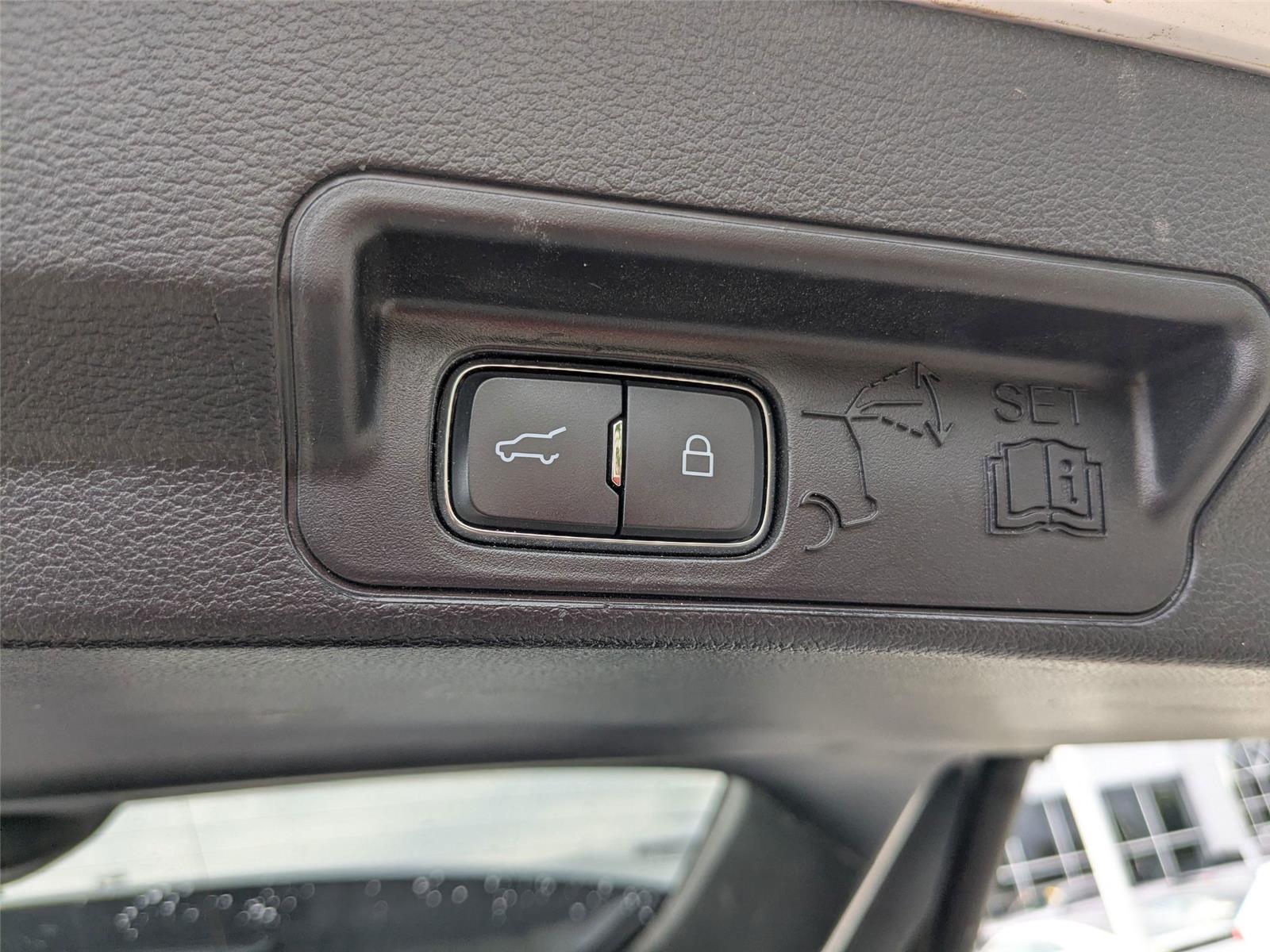 2021 Ford Explorer Limited photo 34