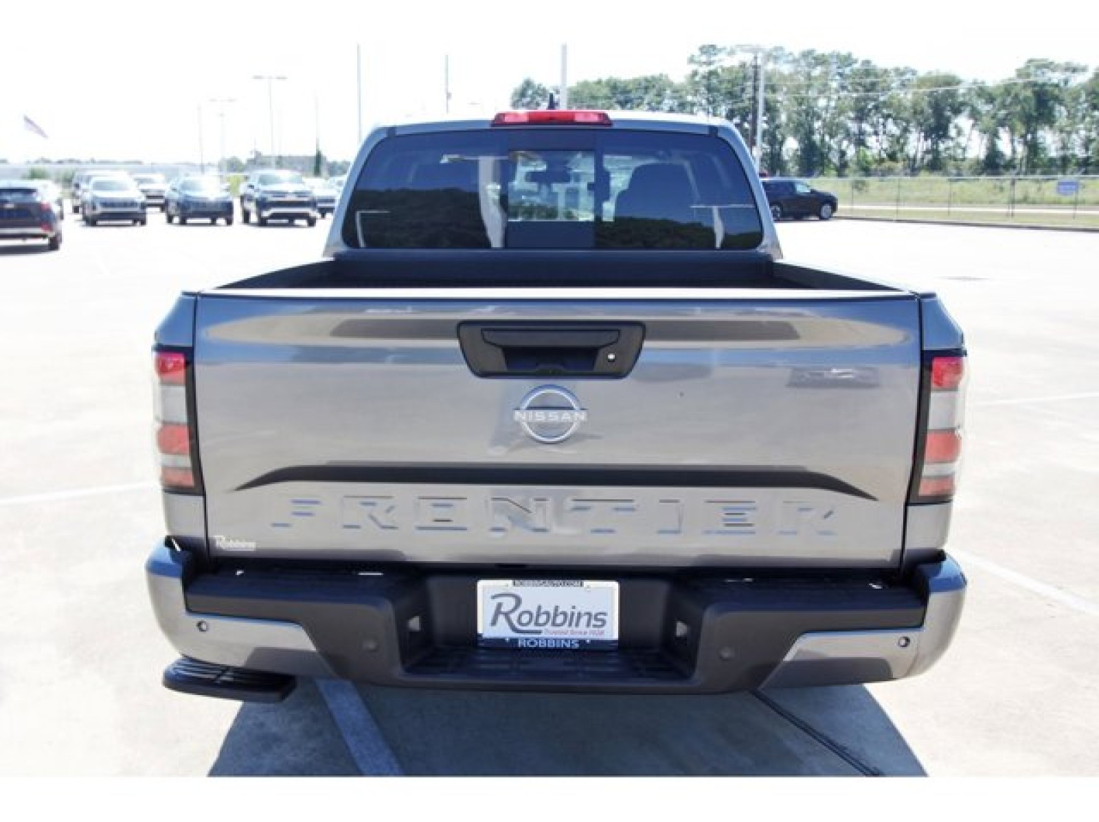 2026 Nissan Frontier SV photo 4