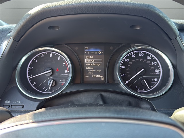 2018 Toyota Camry LE photo 13
