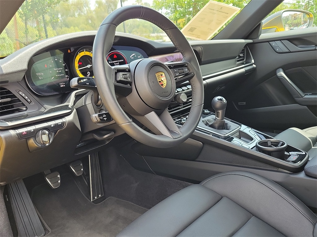 2024 Porsche 911 T photo 4