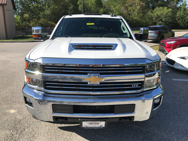 2019 Chevrolet Silverado 3500HD LTZ photo 3