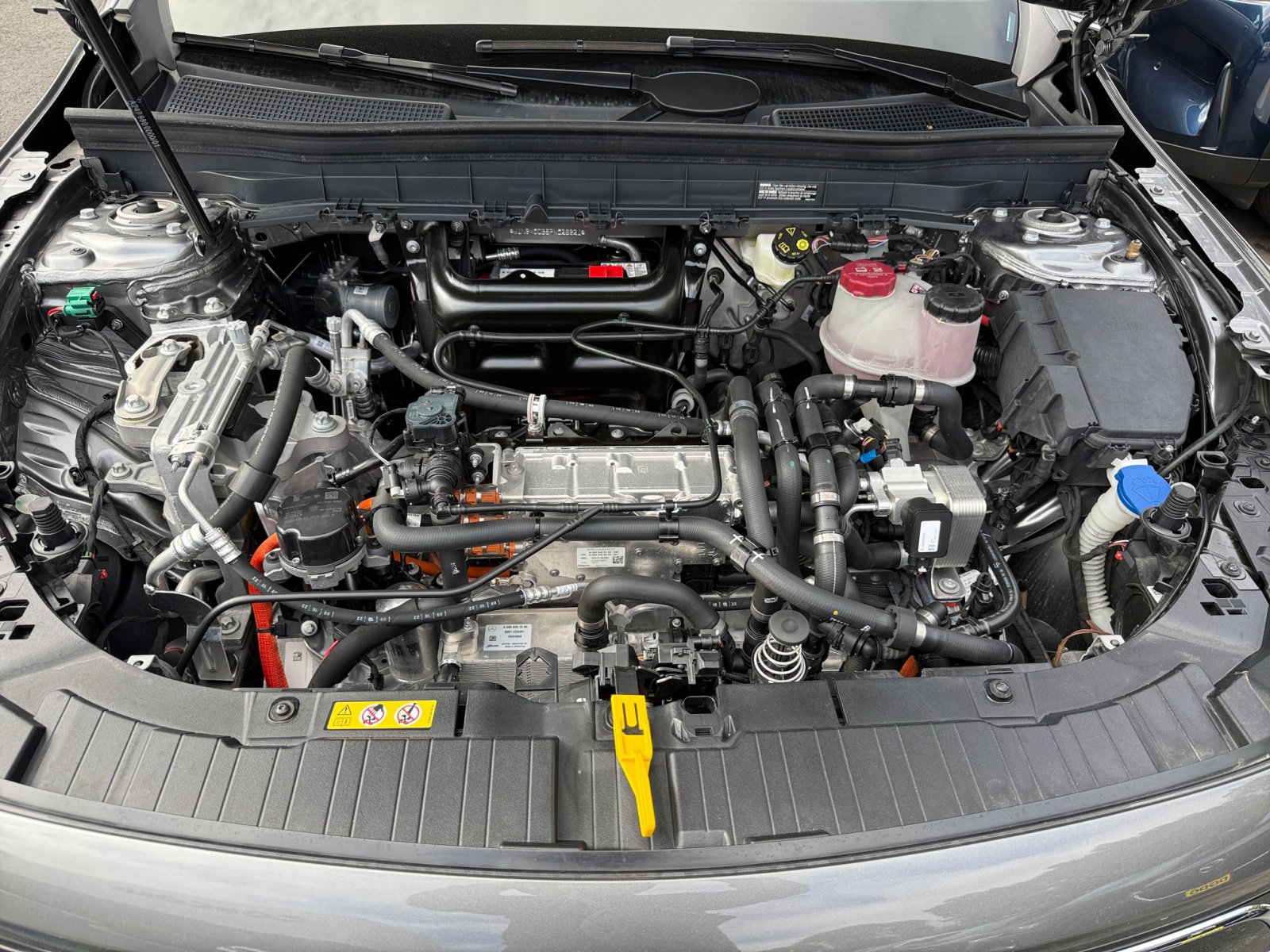 2023 Mercedes Benz EQB 250+ photo 19