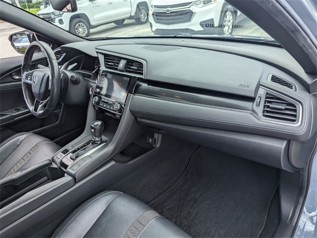 2020 Honda Civic Sport Touring photo 17
