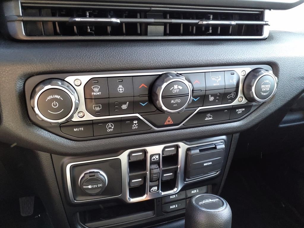 2024 Jeep Gladiator Sport S photo 17