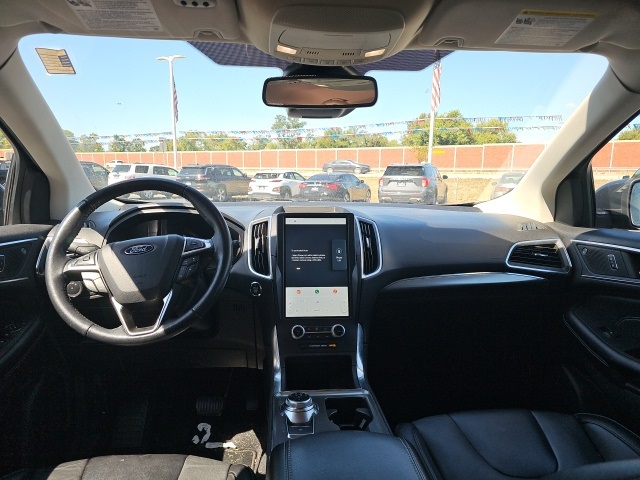 2022 Ford Edge Titanium photo 4