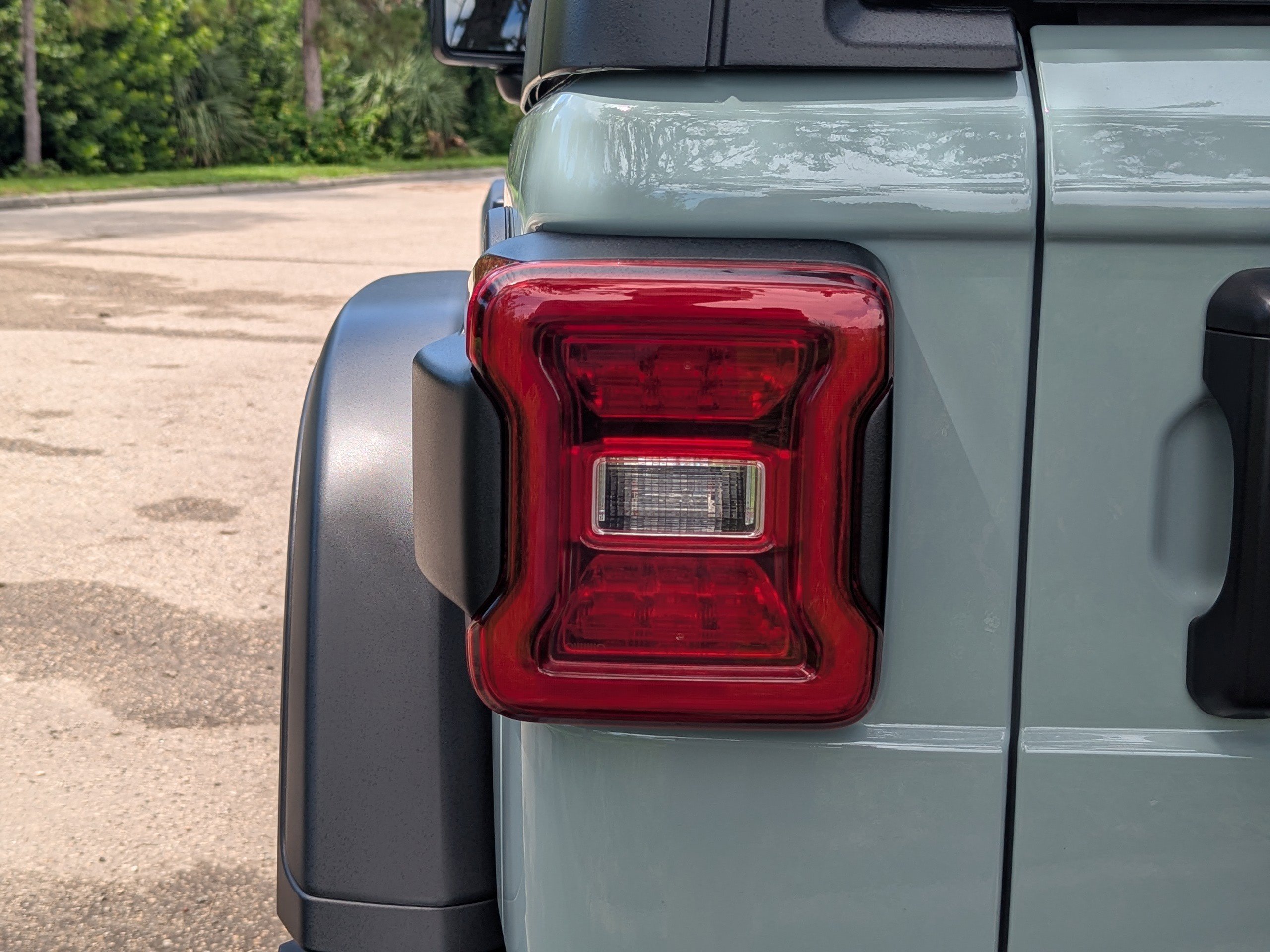 2024 Jeep Wrangler Rubicon photo 10