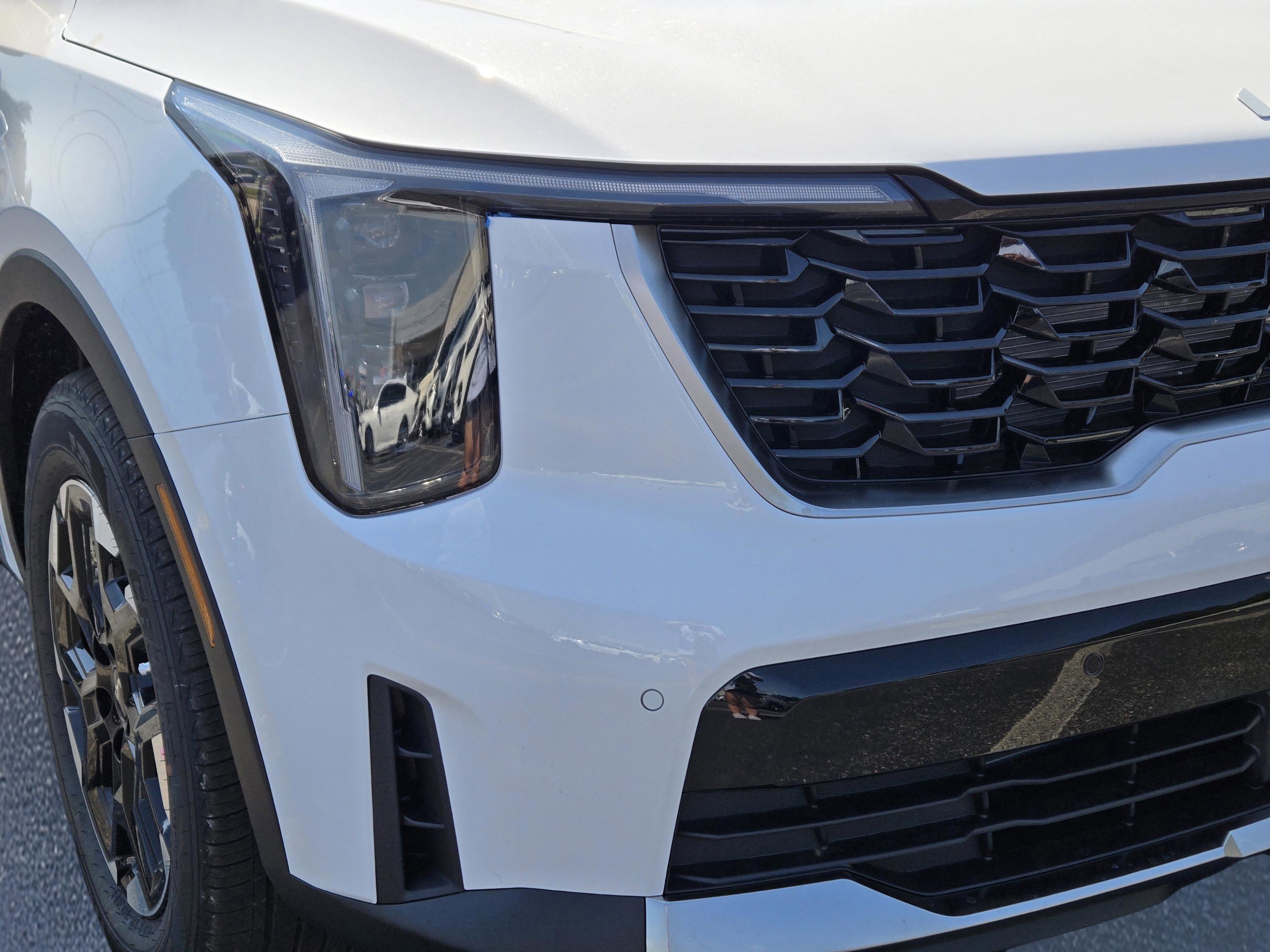 2026 Kia Sorento S photo 3