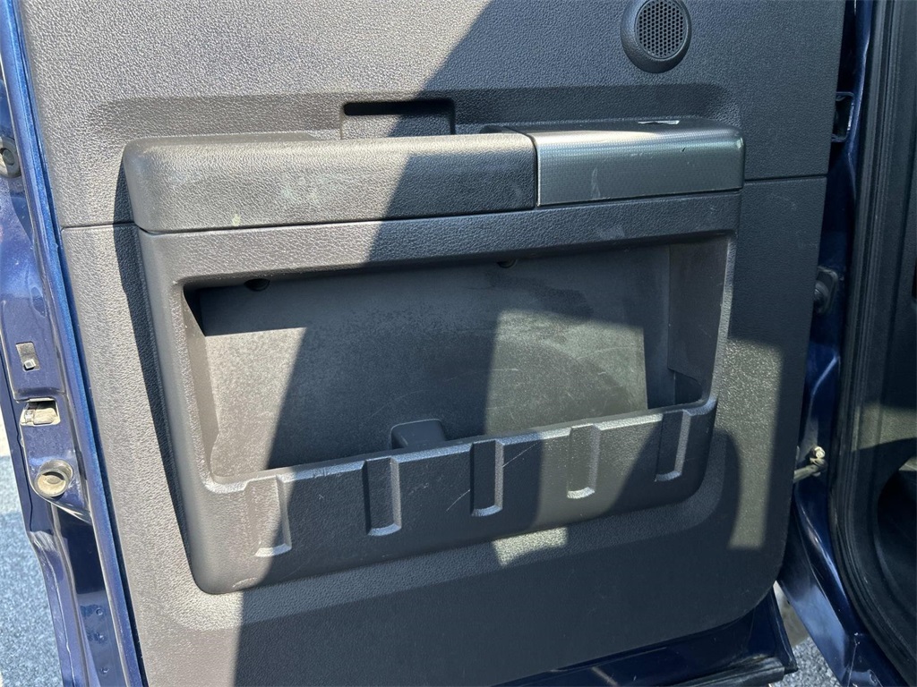 2009 Ford F-250 FX4 photo 13