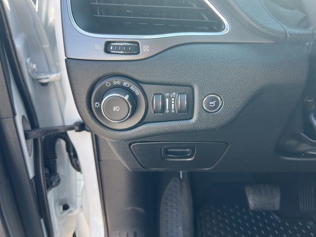 2022 Jeep Cherokee Latitude Lux photo 16
