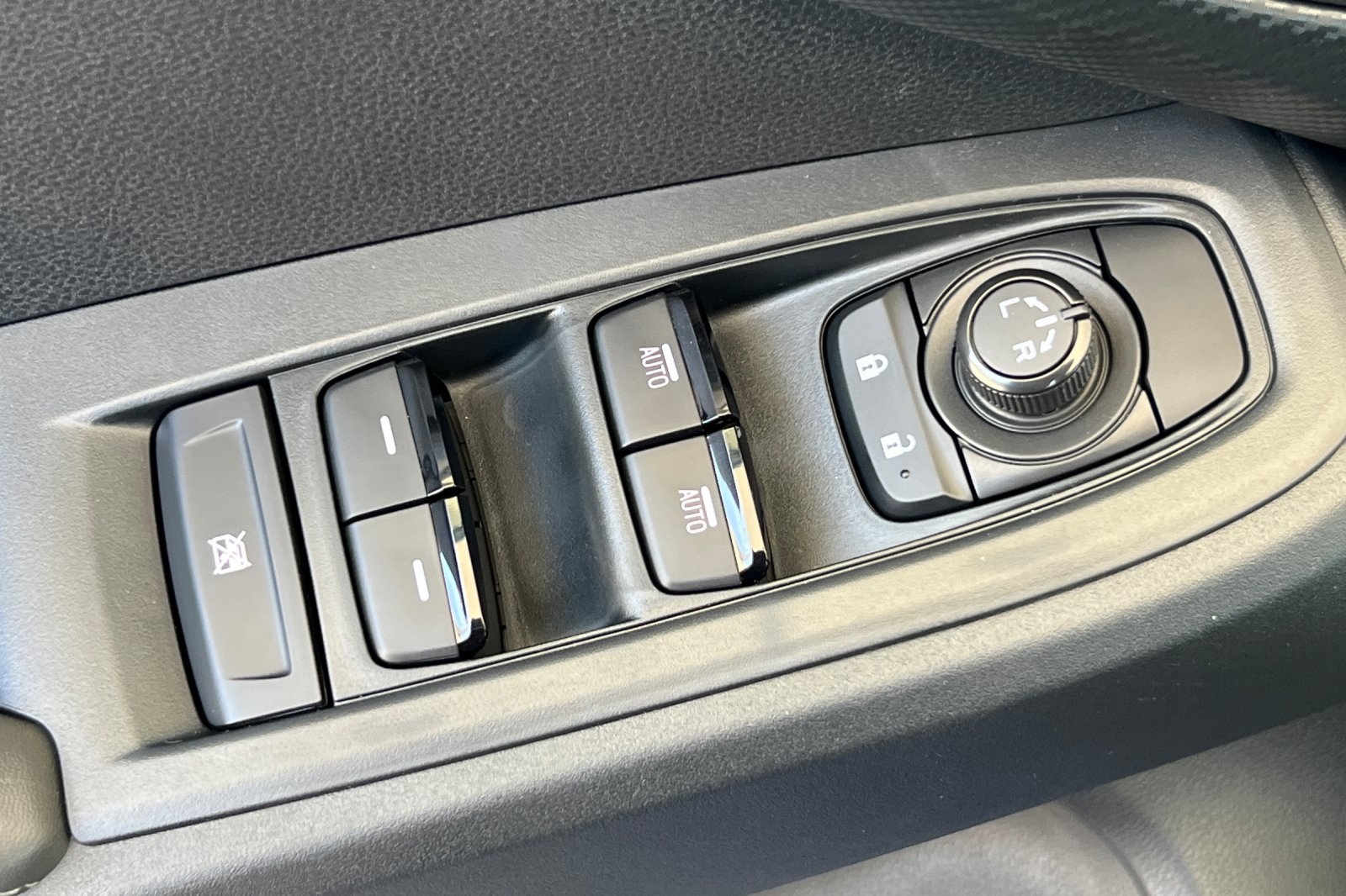 2025 Subaru Crosstrek Premium photo 40