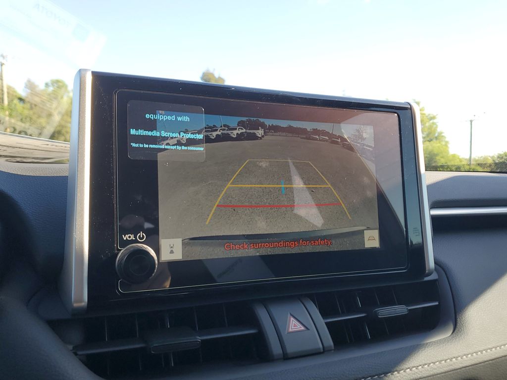 2025 Toyota RAV4 Hybrid XLE photo 20