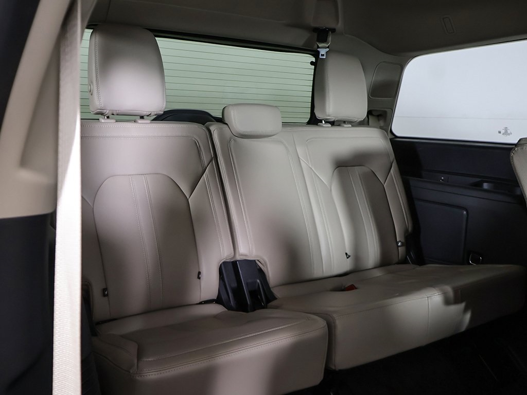 2022 Ford Expedition Limited photo 36