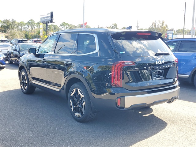 2025 Kia Telluride S photo 4