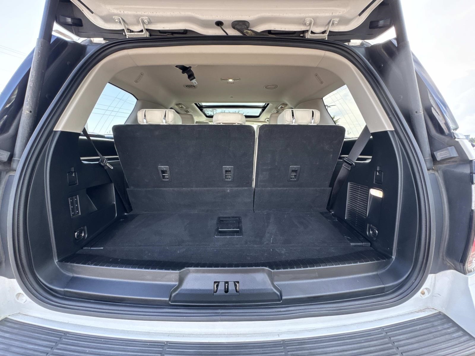 2020 Ford Expedition Platinum photo 8