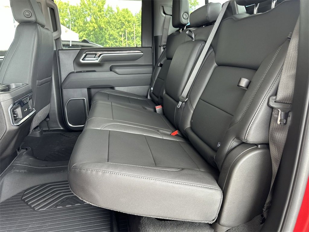 2025 Chevrolet Silverado 2500HD LTZ photo 25