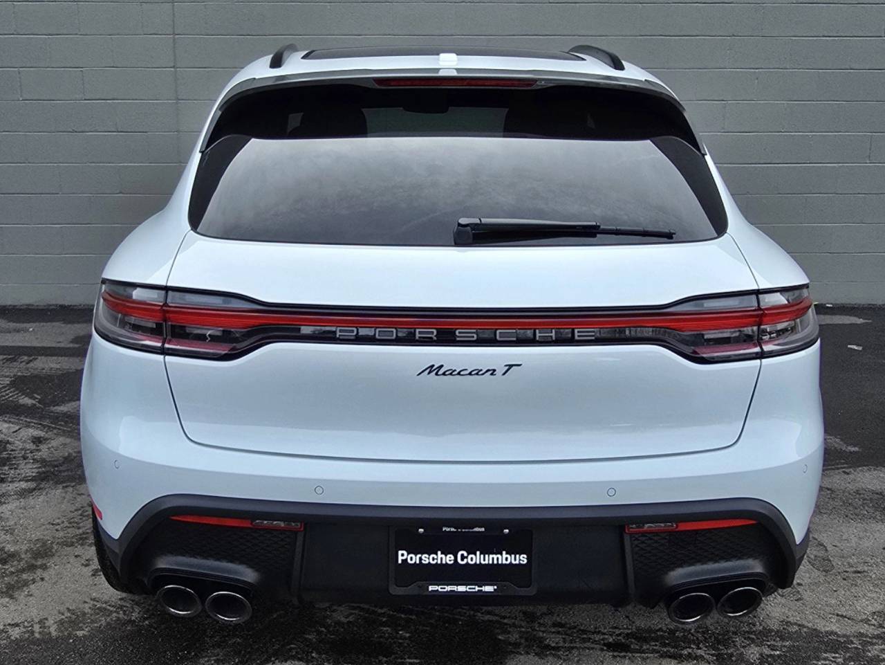 2025 Porsche Macan T photo 5
