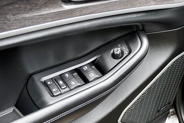 Used 2022 Brown Jeep 4xe image 24