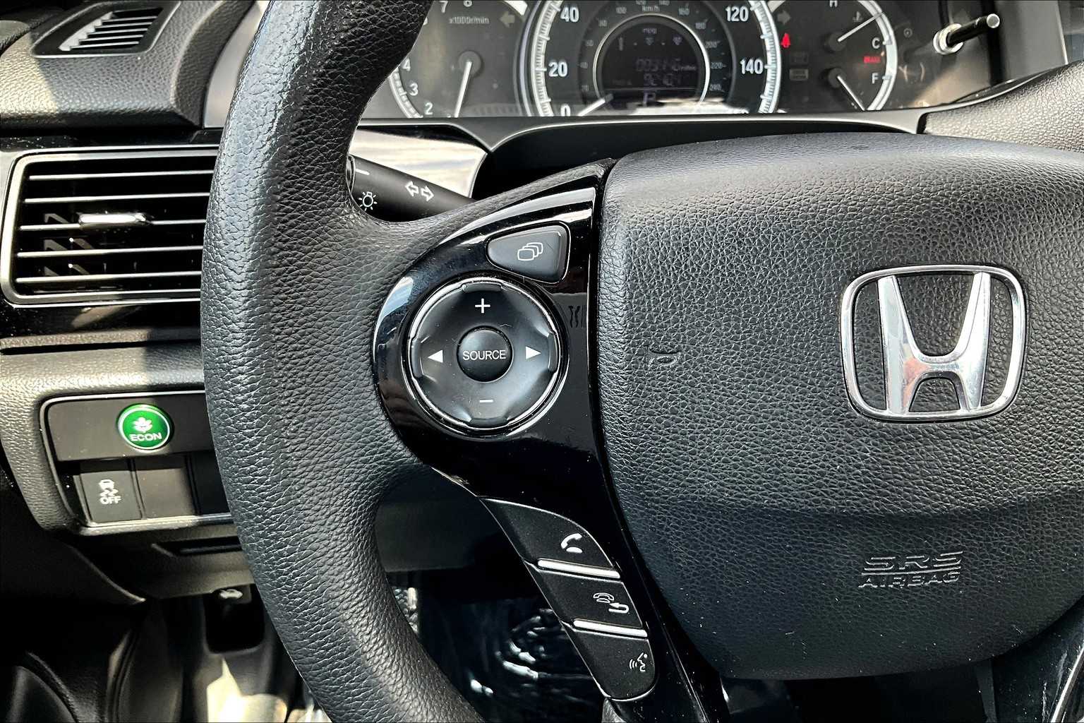 2016 Honda Accord LX photo 20