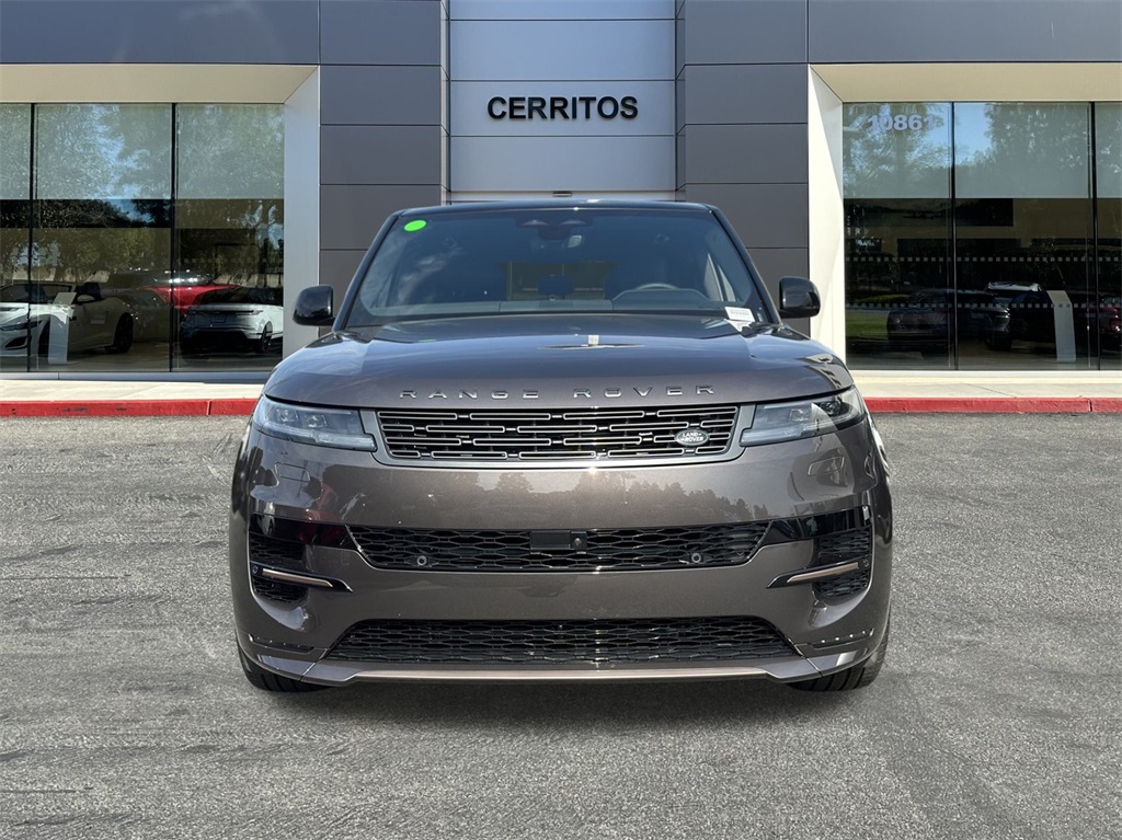 2025 Land Rover Range Rover Sport SE photo 3