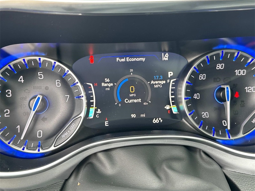 2025 Chrysler Pacifica Limited photo 25