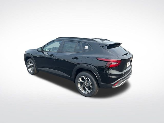 2025 Chevrolet Trax LT photo 2