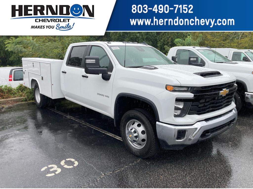 2025 Chevrolet Silverado 3500HD Work Truck's photo