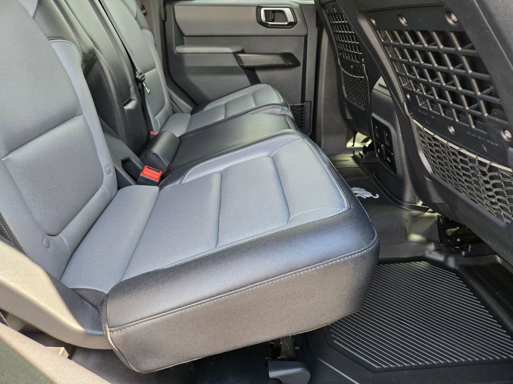 2024 Ford Bronco Everglades photo 13