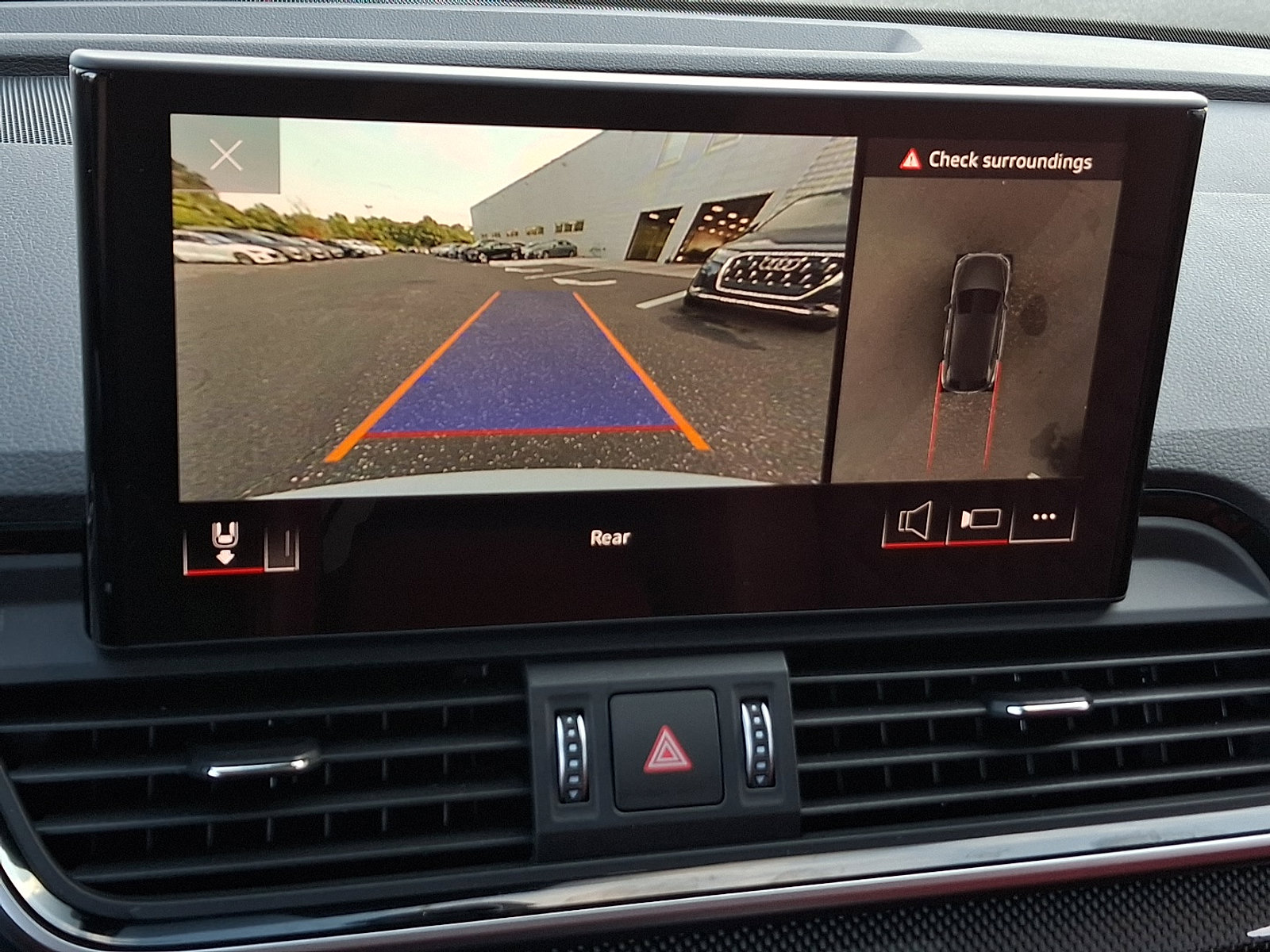 2023 Audi SQ5 Premium Plus photo 10