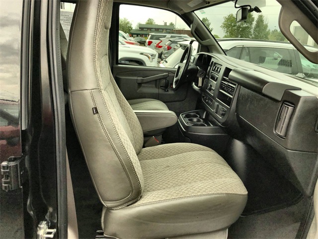 2023 Chevrolet Express 3500 LS photo 13