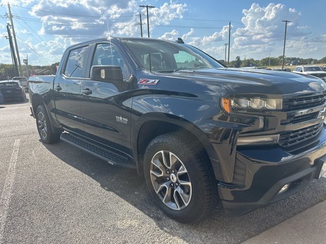 2021 Chevrolet Silverado 1500 RST photo 2