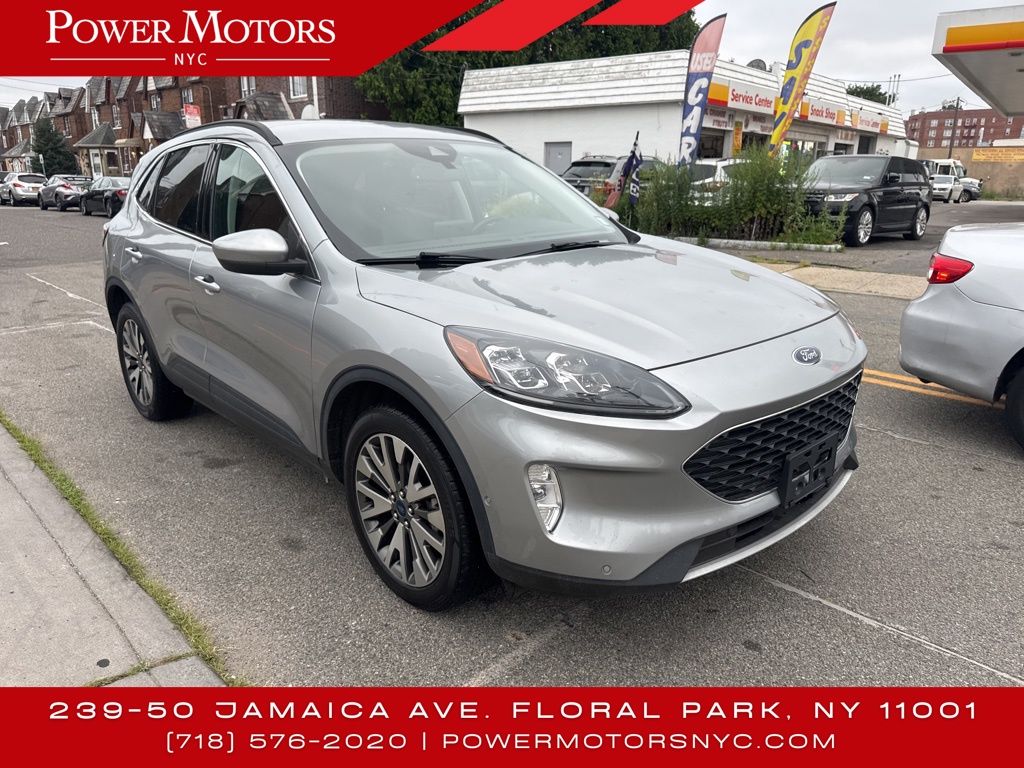 2021 Ford Escape Titanium photo 7