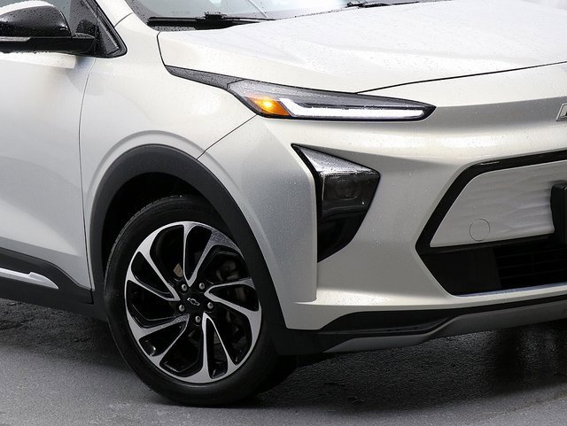 2022 Chevrolet Bolt EUV Premier photo 3