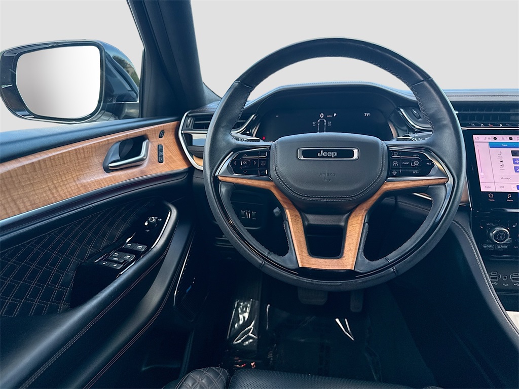 2022 Jeep Grand Cherokee Summit photo 16
