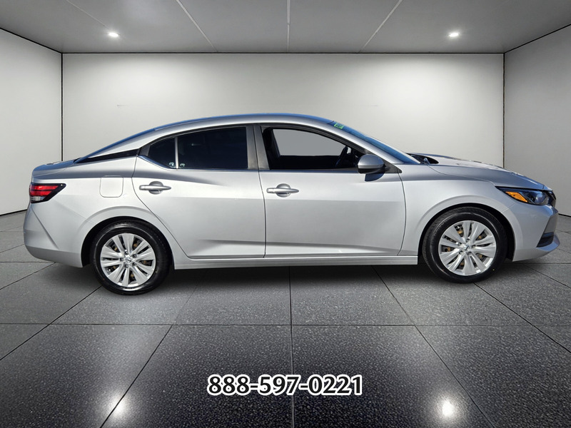 2022 Nissan Sentra S photo 2