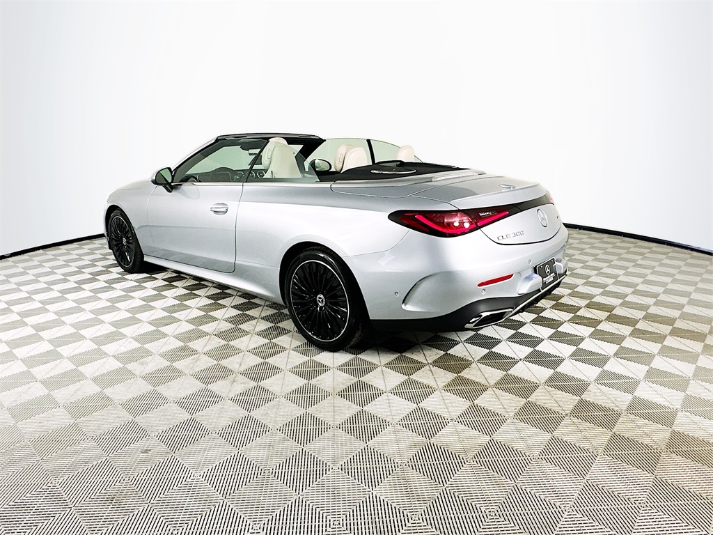 2026 Mercedes Benz CLE 300 4MATIC Cabriolet photo 5