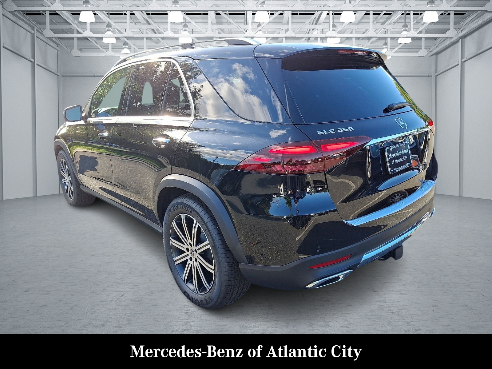 2026 Mercedes Benz GLE 350 4MATIC photo 3