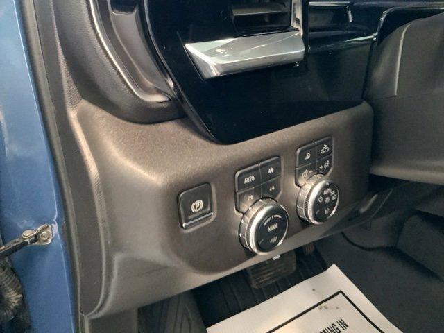 2024 Gmc Sierra 1500 SLT photo 16