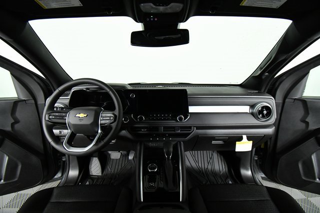 2026 Chevrolet Colorado LT photo 16