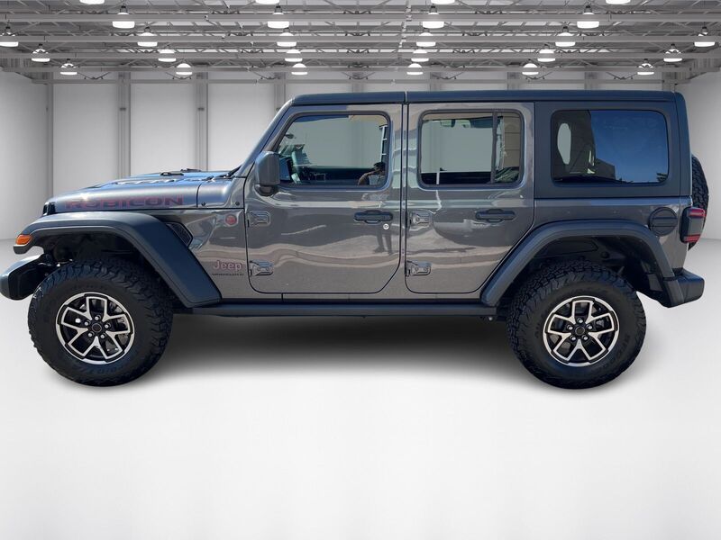 2024 Jeep Wrangler Rubicon photo 8