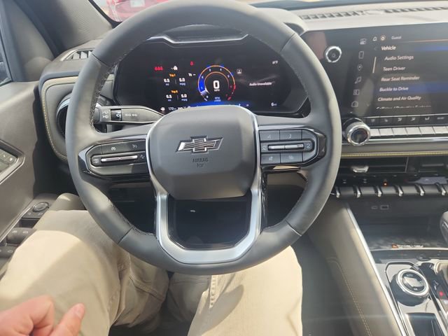 2025 Chevrolet Colorado ZR2 photo 13