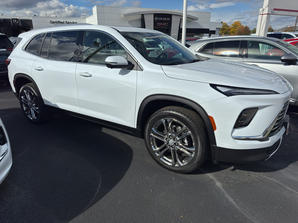 2026 Buick Enclave Preferred photo 3