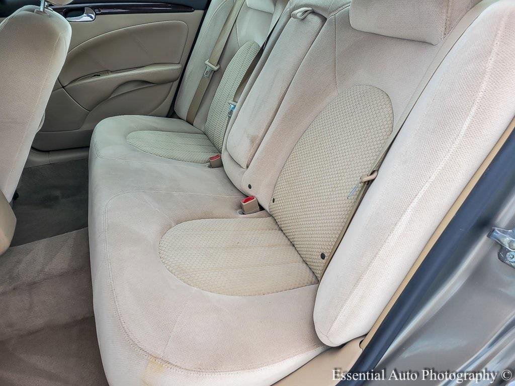 2010 BUICK LUCERNE - Image 6