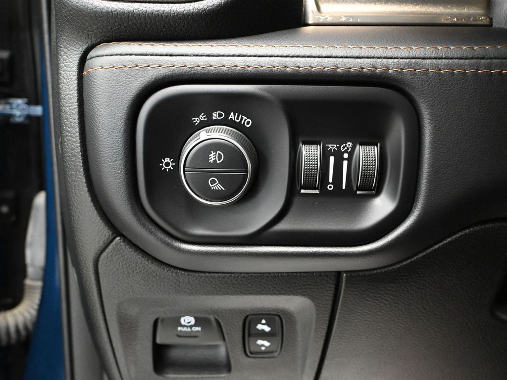 2023 Ram 1500 Laramie Longhorn photo 23