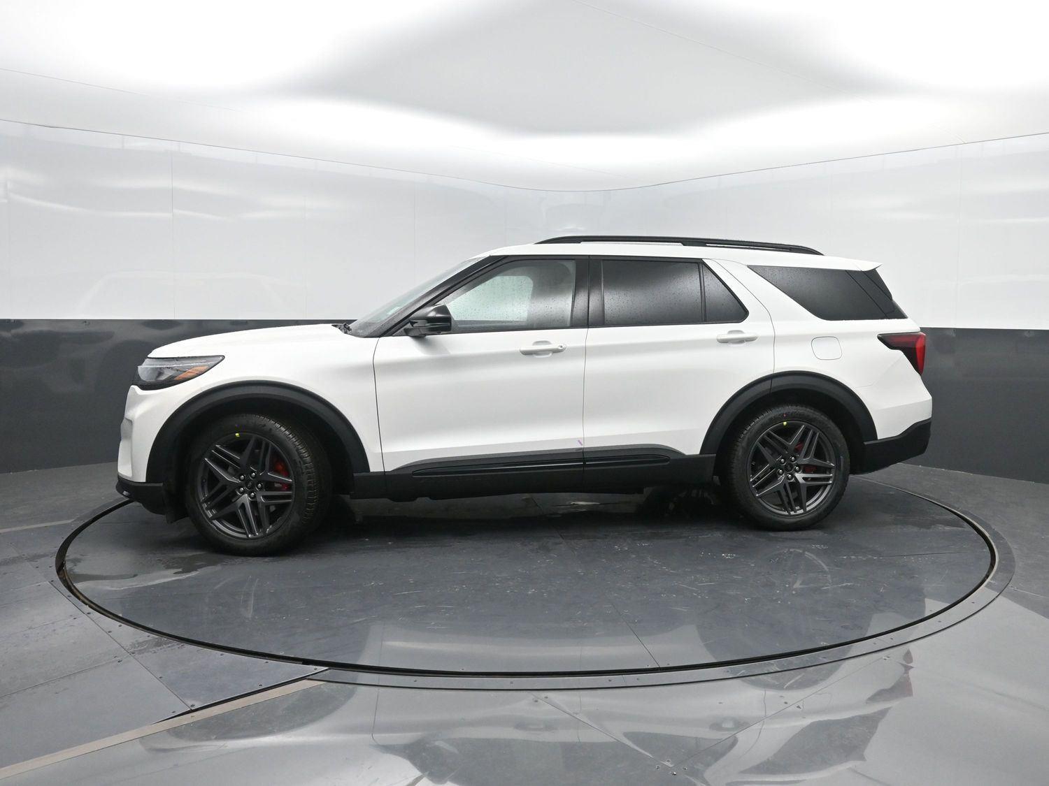 2026 Ford Explorer ST's photo