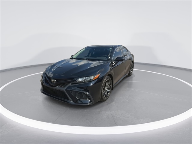 2023 Toyota Camry SE photo 4