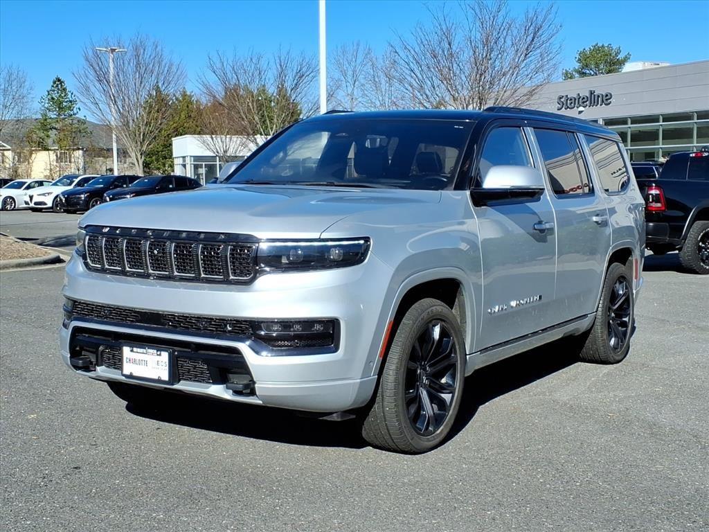 2022 Jeep Grand Wagoneer Obsidian's photo