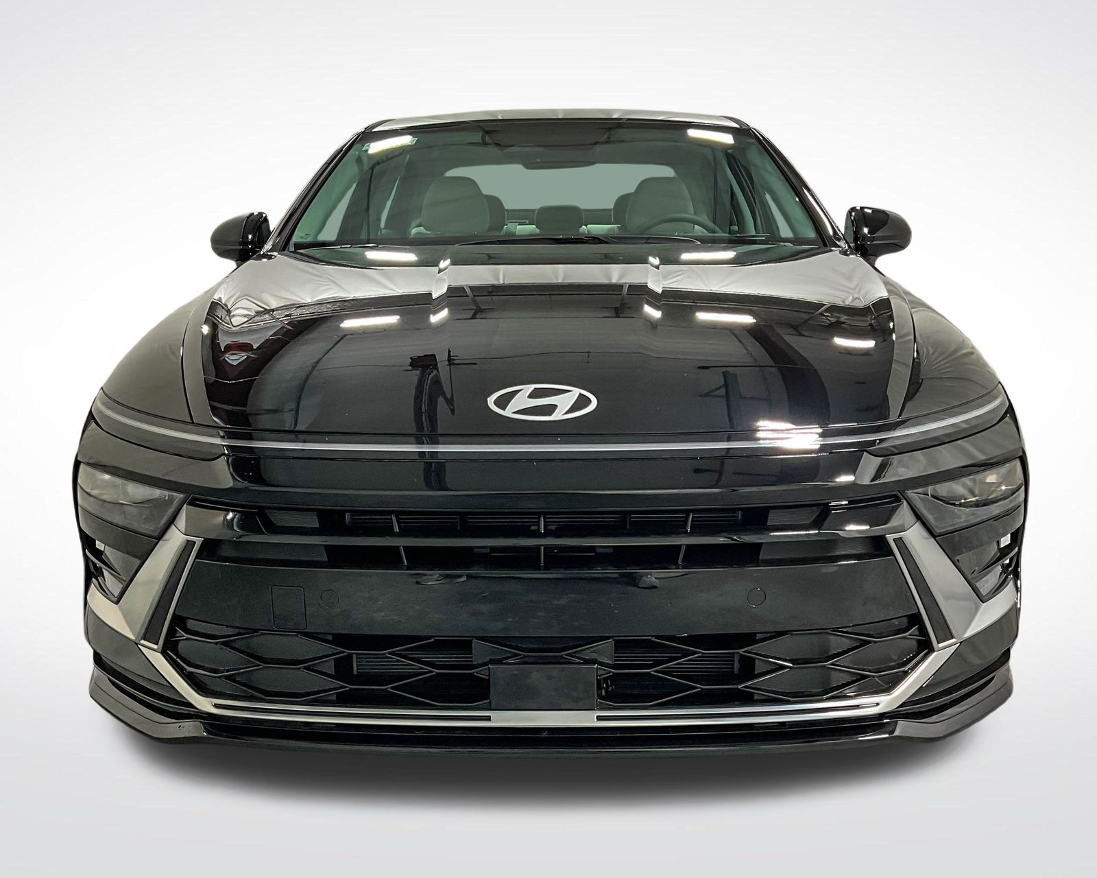 2025 Hyundai Sonata Hybrid SEL photo 2
