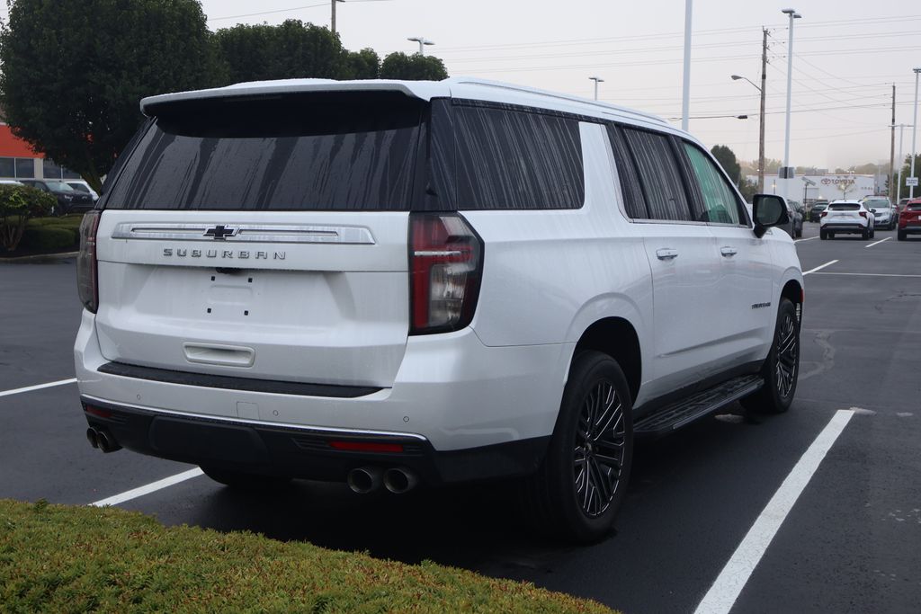 2021 Chevrolet Suburban High Country photo 11