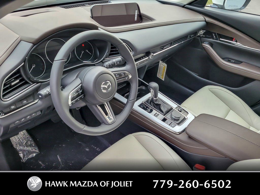 2025 MAZDA CX-30 - Image 10